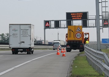 Burkolatjavítás miatt lezárják az M0-ás autóút déli szektorából a Budapest felé vezető ágat