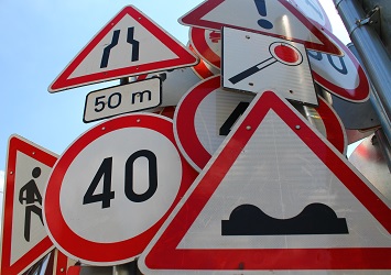 Garanciális javítás miatt forgalomkorlátozás lesz Pécsett az 58-as főút Siklósi úti felüljáróján
